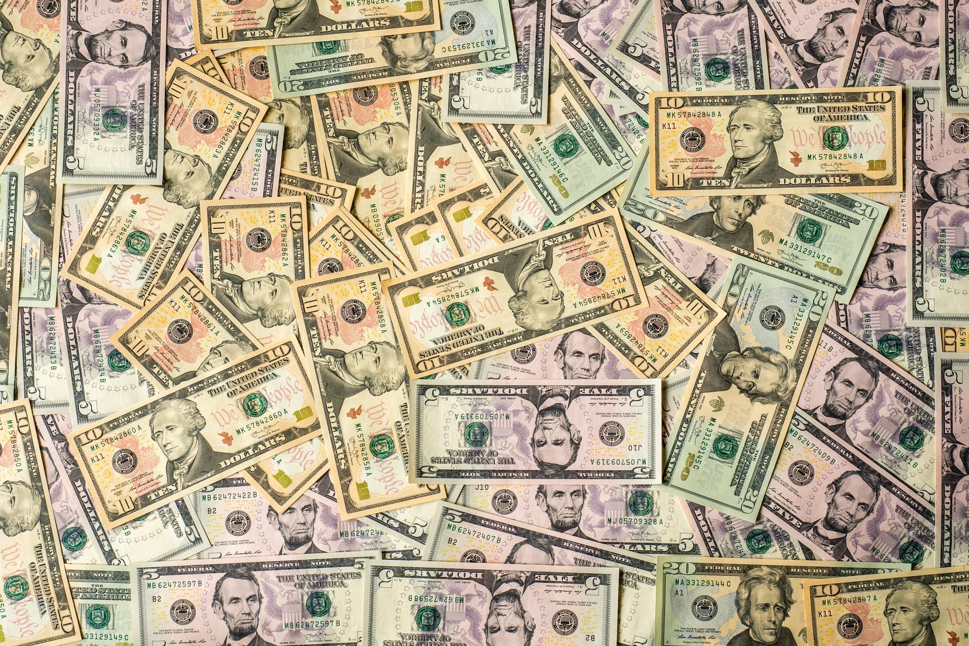Non-profit media and the donor darling paradox