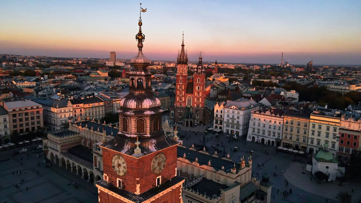 How to explain Poland to foreigners: inside Notes from Poland